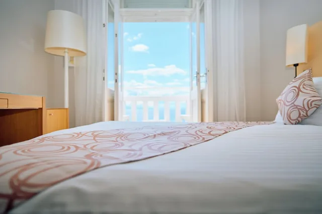 غرفة قياسية بسرير مزدوج أو سريرين منفصلين بإطلالة على المدينة، ASTORIA Hotel Opatija 5/8