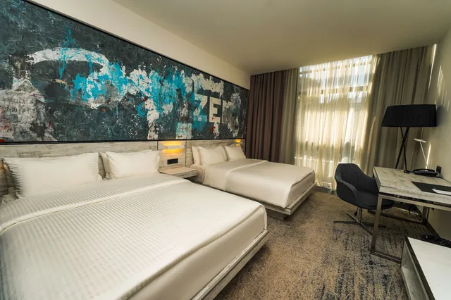 غرفة قياسية بسريرين منفصلين، Messier 53 Hotel Yerevan 1/3