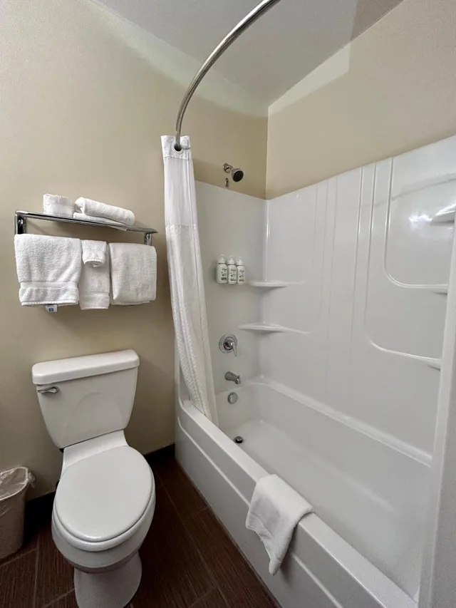 Family, Studio, Suite, 2 Double Beds, King Bed, Xl، Baymont by Wyndham Beulah 6/14