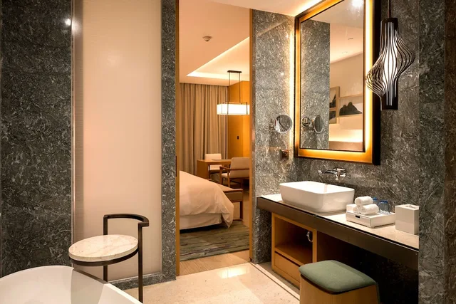 Room, King Bed, Garden View, THE WESTIN SHIMEI BAY RESORT 5/6