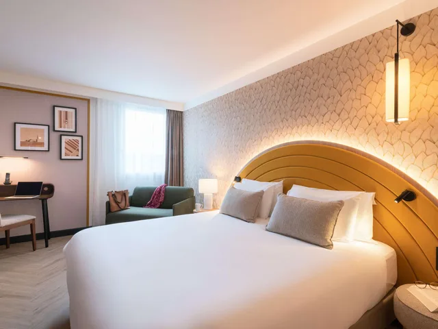 غرفة كلاسيكية بسرير كوين، MERCURE Chartres Est 4/10