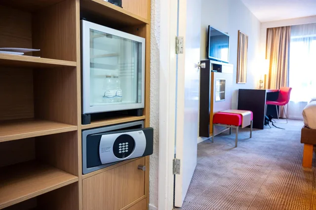 غرفة بسرير مزدوج مع أريكة، Novotel Southampton 9/9