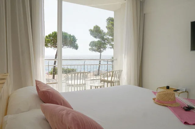 Room, Sea Front, Balcony، Hotel Aromar 2/2