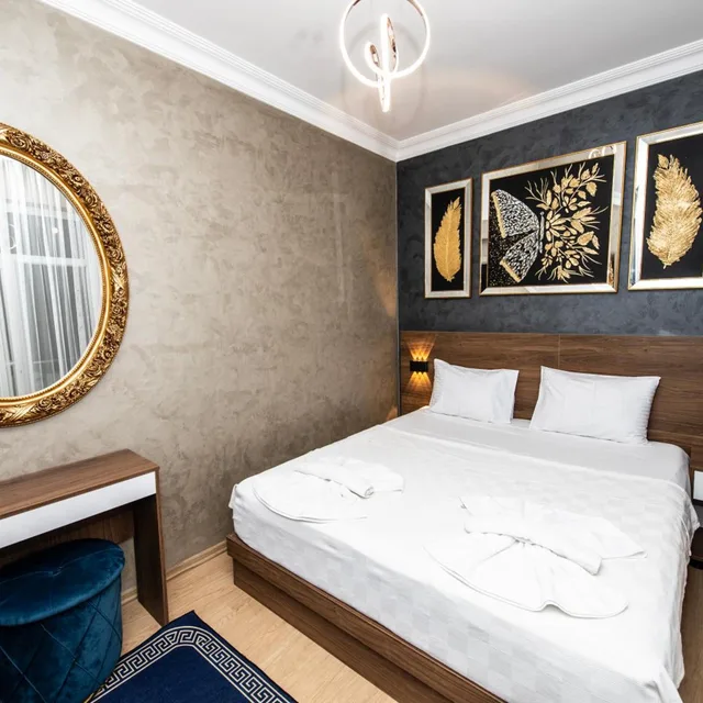 Deluxe, Suite, Blue Vista Hotel 4/10