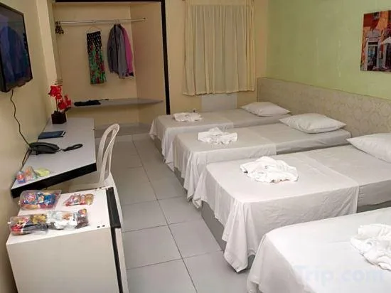 غرفة قياسية رباعية، JR Hotel 1/1
