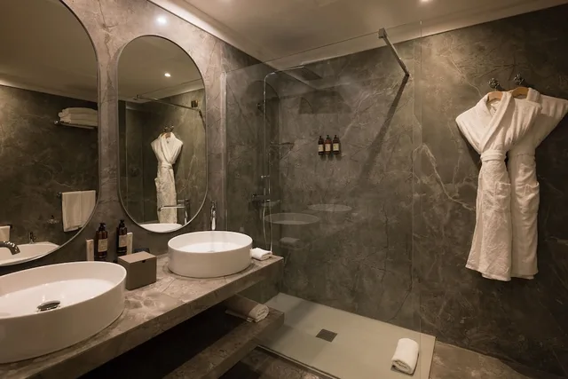 جناح بسرير كوين بإطلالة على البحر مع أريكة بمسبح خاص، Mazzaro Sea Palace – VRetreats 5/6