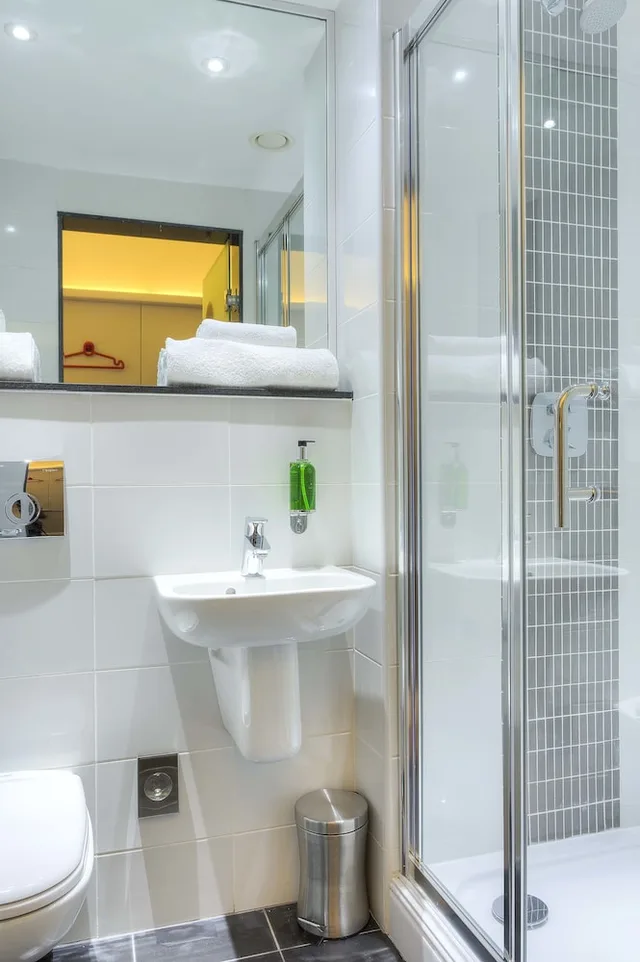 غرفة قياسية بسريرين منفصلين، ibis Styles Nairobi Westlands 6/7