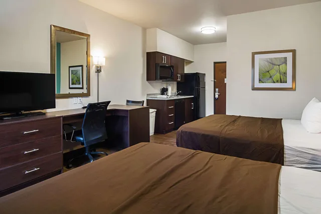 غرفة بسريرين كوين، Suburban Studios Monaca - Pittsburgh 2/3