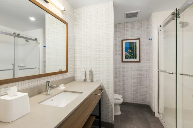 غرفة بسرير كينج، Hampton Inn and Suites by Hilton Cottonwood 2/3