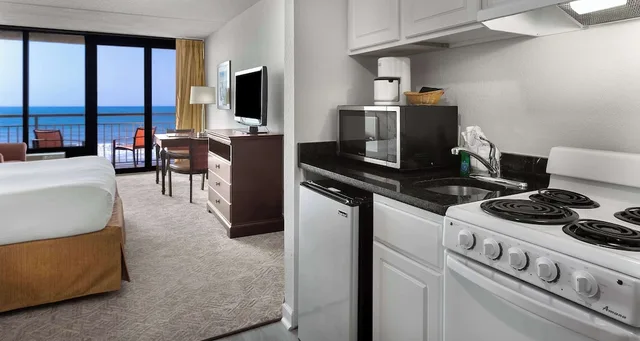 Suite, King Bed, Ocean Front, Sofa, Balcony, Best Western Ocean Sands Beach Resort 9/10