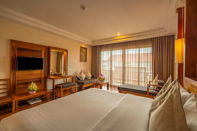 غرفة ديلوكس بسريرين منفصلين بإطلالة على المسبح، Angkor Miracle Resort and Spa 7/10