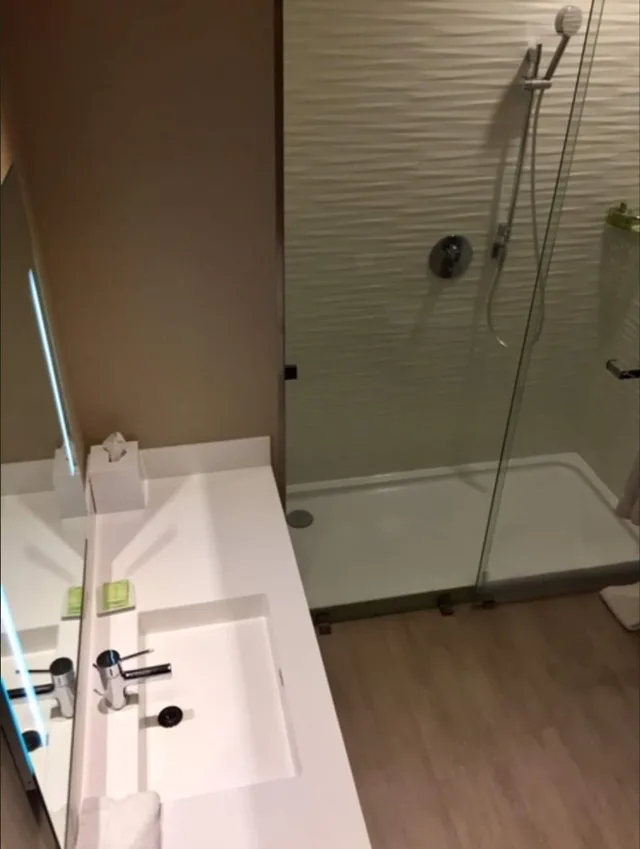 غرفة ديلوكس بسرير كينج، AC HOTEL BY MARRIOTT GUATEMALA CITY 4/6