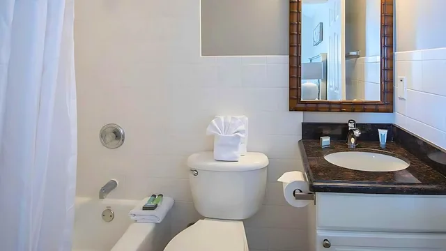 فيلا بسريرين كوين بغرفتي نوم مع أريكة، Hawks Cay Resort 5/7