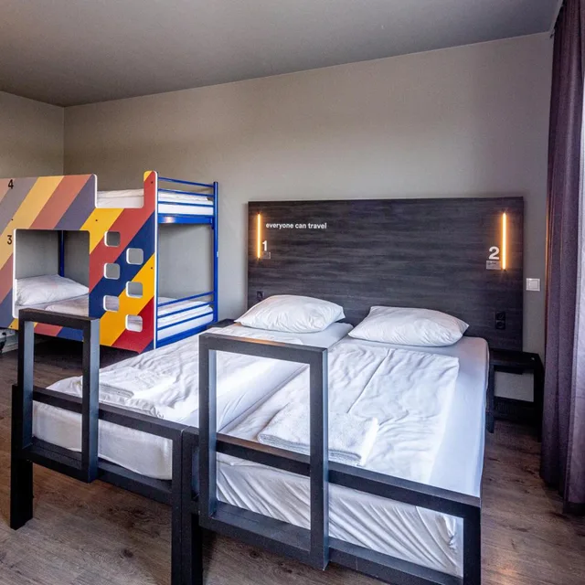 Room, Triple, a&o Hostel Weimar 1/10
