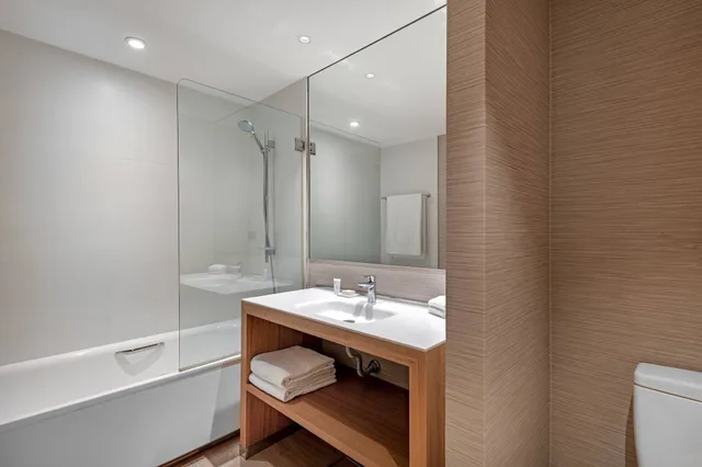 غرفة عائلية بسريرين منفصلين، Ac Hotel Diagonal L Illa 3/3