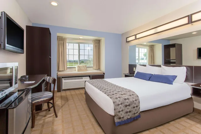 غرفة بسرير كوين لذوي الإعاقة، Microtel Inn Suites Klamath Falls 1/1
