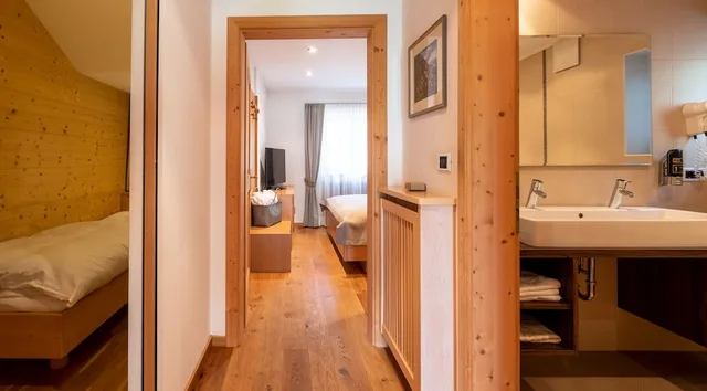 Family, Murphy Bed، Hotel Grien 8/8