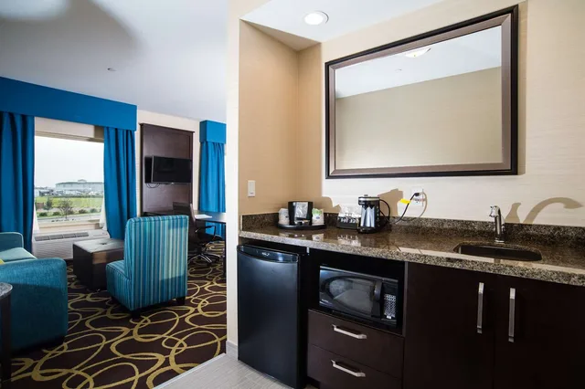 جناح استوديو بسرير كينج، Hampton Inn Suites By Hilton Regina East Gate 3/3
