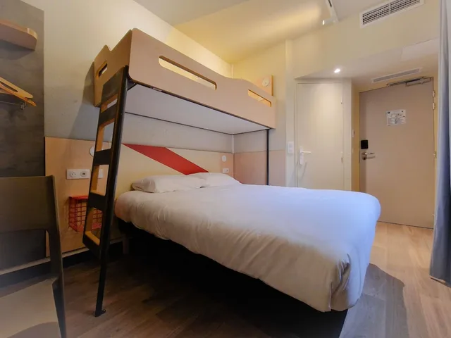 Room, Triple, Murphy Bed، Ibis Budget Lille Marcq En Baroeul 4/4