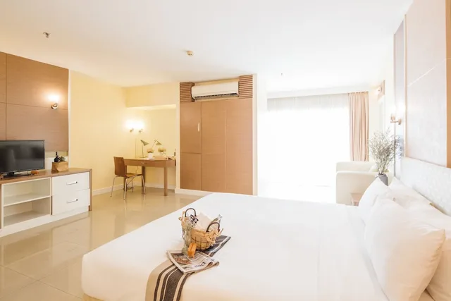 Supreme, King Bed، Clef Hotel 3/4