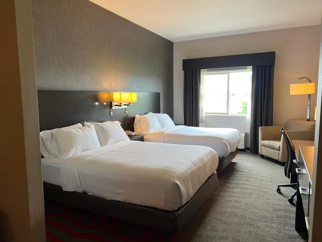 جناح كبير بسريرين كوين مع أريكة، Comfort Suites Boise West Meridian 3/7