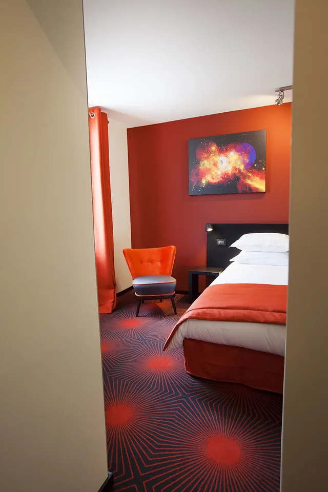 غرفة بسرير مزدوج أو سريرين منفصلين بإطلالة على الفناء، Hotel Helussi 5/7