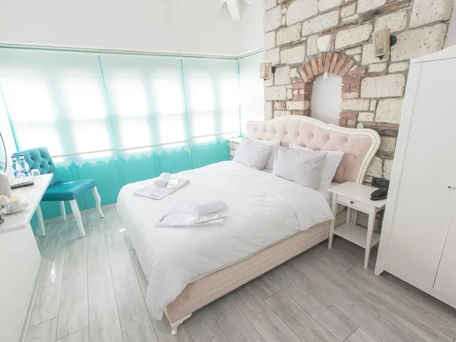 غرفة بريميوم بإطلالة على المسبح، Bellezza Hotel 2/2