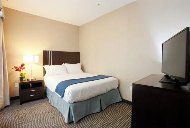 جناح بسريرين كوين، Holiday Inn Express Fort St John 4/9