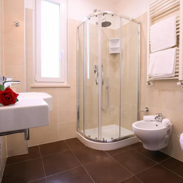 غرفة رباعية، Bergamo Hotel 9/10