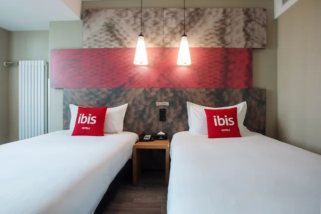 Ibis Xuzhou East Huaihai Road Hotel، Yunlong 18/41