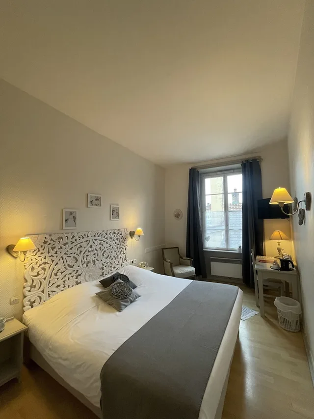 غرفة سوبيريور بسريرين منفصلين، The Originals City, Hotel de la Balance, Montbeliard 2/10