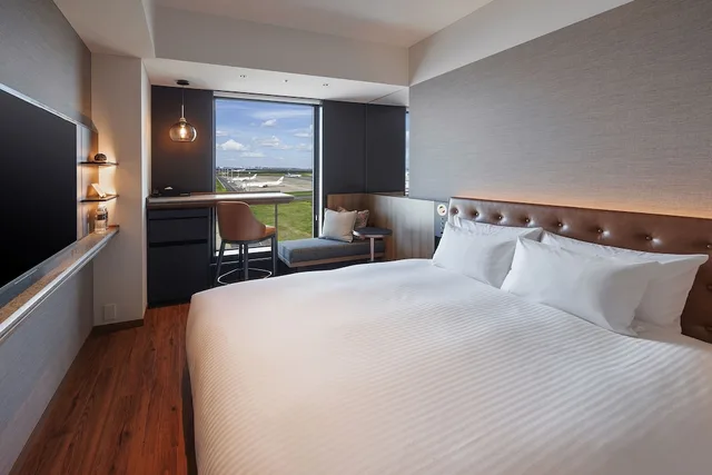 Standard, King Bed, Airport View، Hotel Metropolitan Tokyo Haneda 1/2