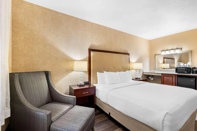 غرفة بسرير مزدوج، Best Western Plus Abbey Inn 1/4