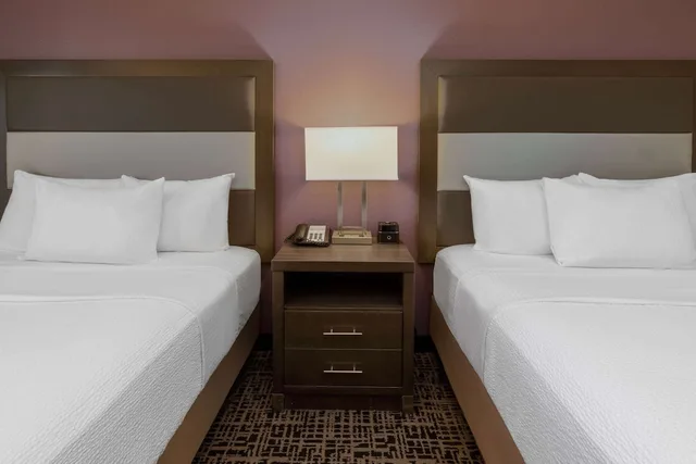غرفة بسريرين كوين، La Quinta Inn & Suites by Wyndham Rockwall 6/10