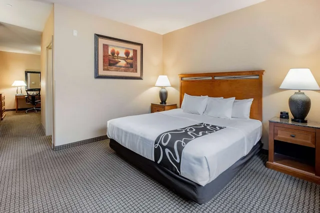 جناح بسرير كينج بغرفة نوم واحدة، La Quinta Inn & Suites by Wyndham Twin Falls 2/5