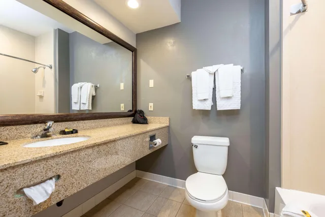 Room, Best Western Plus Dixon Davis 8/10