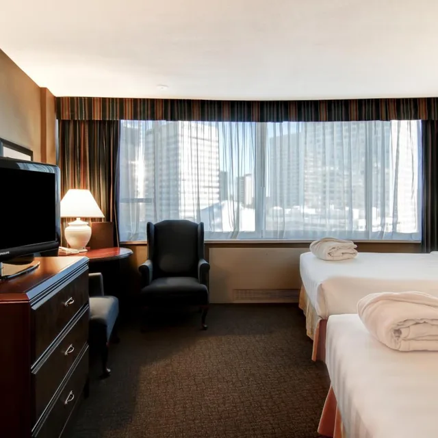غرفة بسريرين مزدوجين، Chateau Lacombe Formerly Crowne Plaza Chateau Lacombe 4/10
