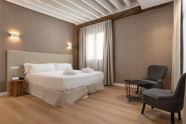 غرفة بريميوم بشرفة، Brondo Architect Hotel 4/10