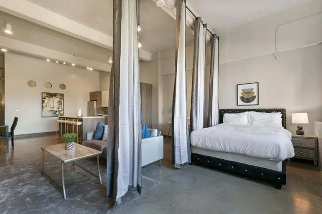 2 Bedrooms, Design, Apartment, City View، Luxury Downtown Dallas Stay by Amyfinehouse 2/6