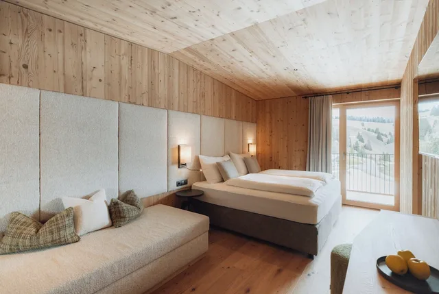 غرفة جونيور بسرير كينج بشرفة، Hotel Saltria true alpine living 3/9