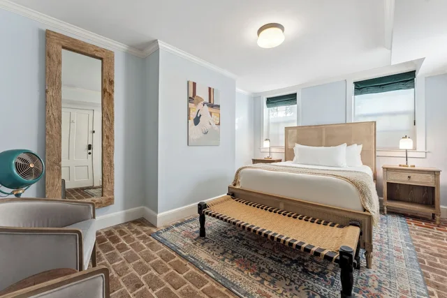 Garden, Queen Bed، Bellwether House 1/3