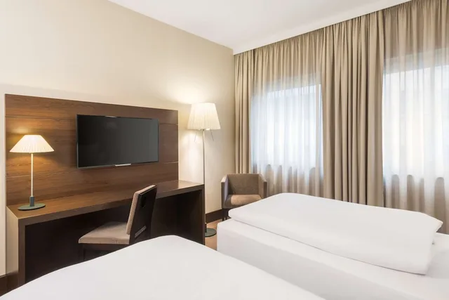 غرفة قياسية بسرير مزدوج، Nh Dusseldorf Konigsallee Formerly Nh Dusseldorf City Center 5/6