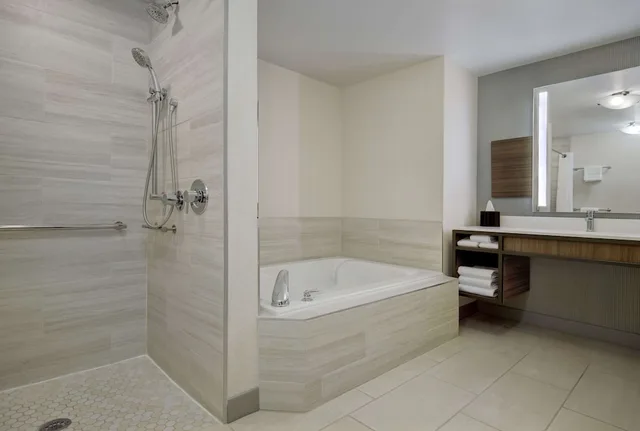 جناح بسرير كينج لذوي الإعاقة، Hilton Garden Inn At Pga Village Port St Lucie 4/4