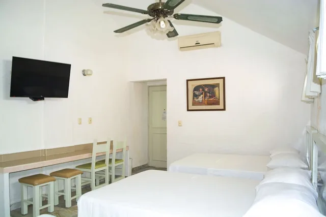 Family, 1 Single and 2 Double Beds، Olinala Diamante 5/5