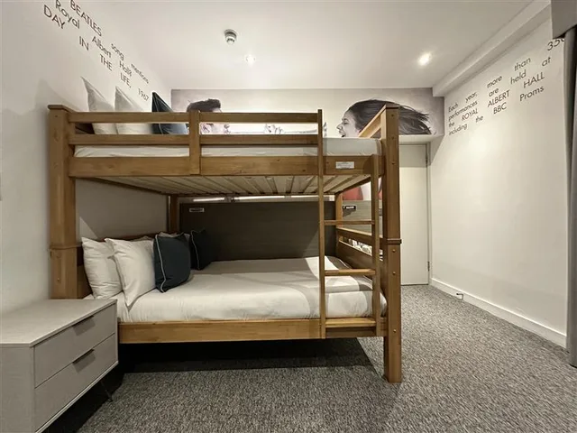 The City Four Bunx، Heeton Concept Hotel - Kensington London 1/2