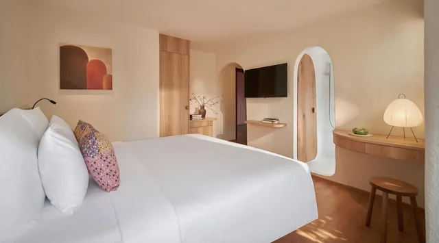 Signature, Splendid, Double Bed، Silverland Ben Thanh Hotel 3/3