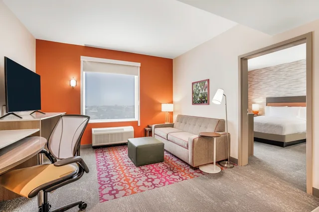 جناح بسرير كوين بحوض استحمام لذوي الإعاقة، Home2 Suites by Hilton Aurora Medical Center Denver 8/9
