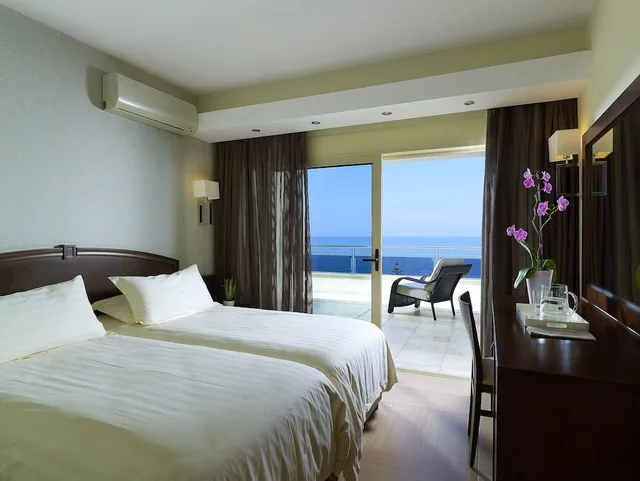 1 Bedroom, Executive, Suite, Double Bed, Sofa, Macaris Suites And Spa 1/3