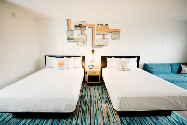 Room, 2 Queen Beds, Urban View, Sofa, Balcony, Atlantic OceanFront Inn 5/10