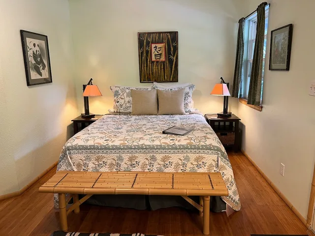 استوديو بريميوم بسرير كوين بإطلالة على الحديقة بحمام خاص، Ala Kai Bed Amp Breakfast 1/1